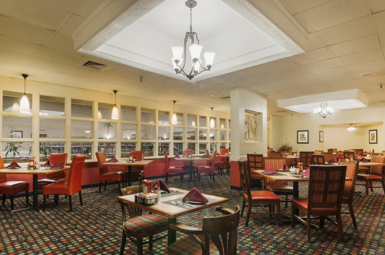 Red Lion Hotel Cheyenne Kültér fotó